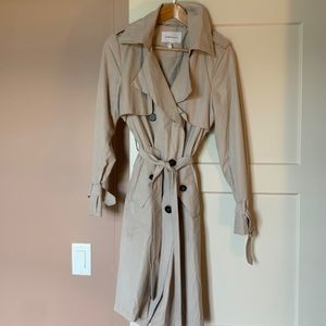 BCBG off-white belted trench coat